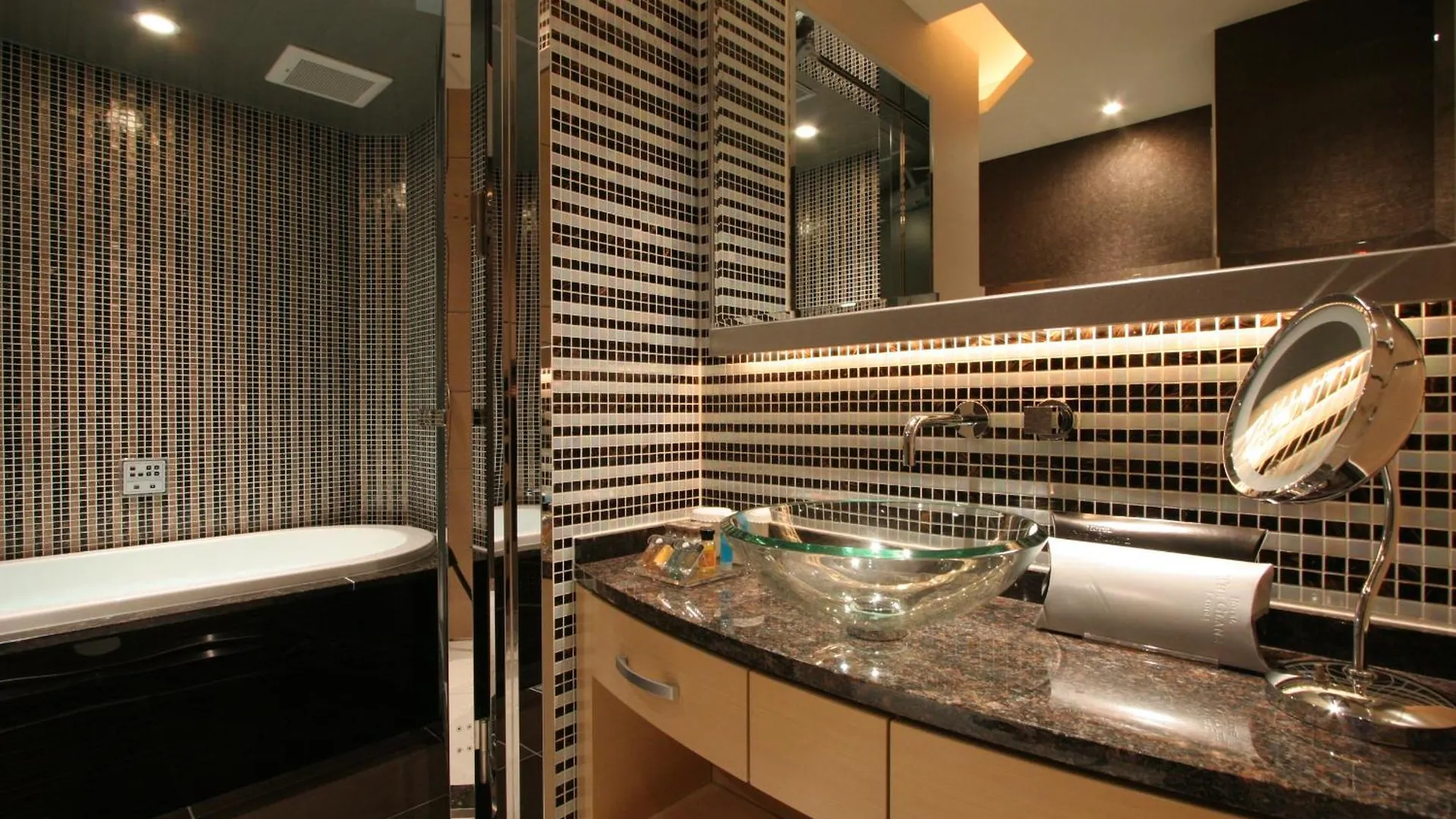 Hotel The Glanz Tokyo 3*,  Japan